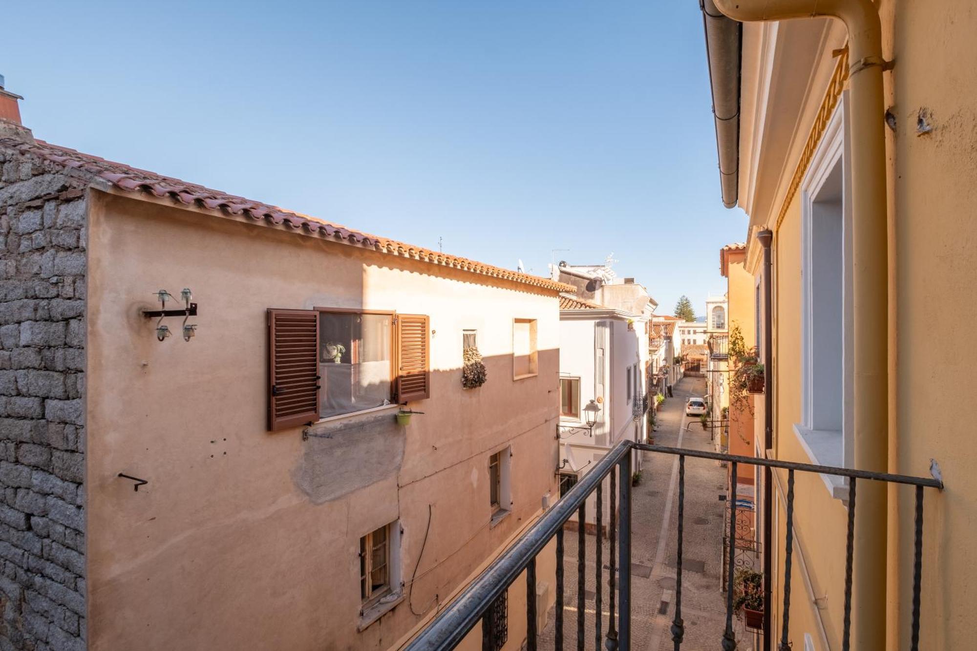 Dimoras Dimore Nel Cuore Di Olbia Exterior photo