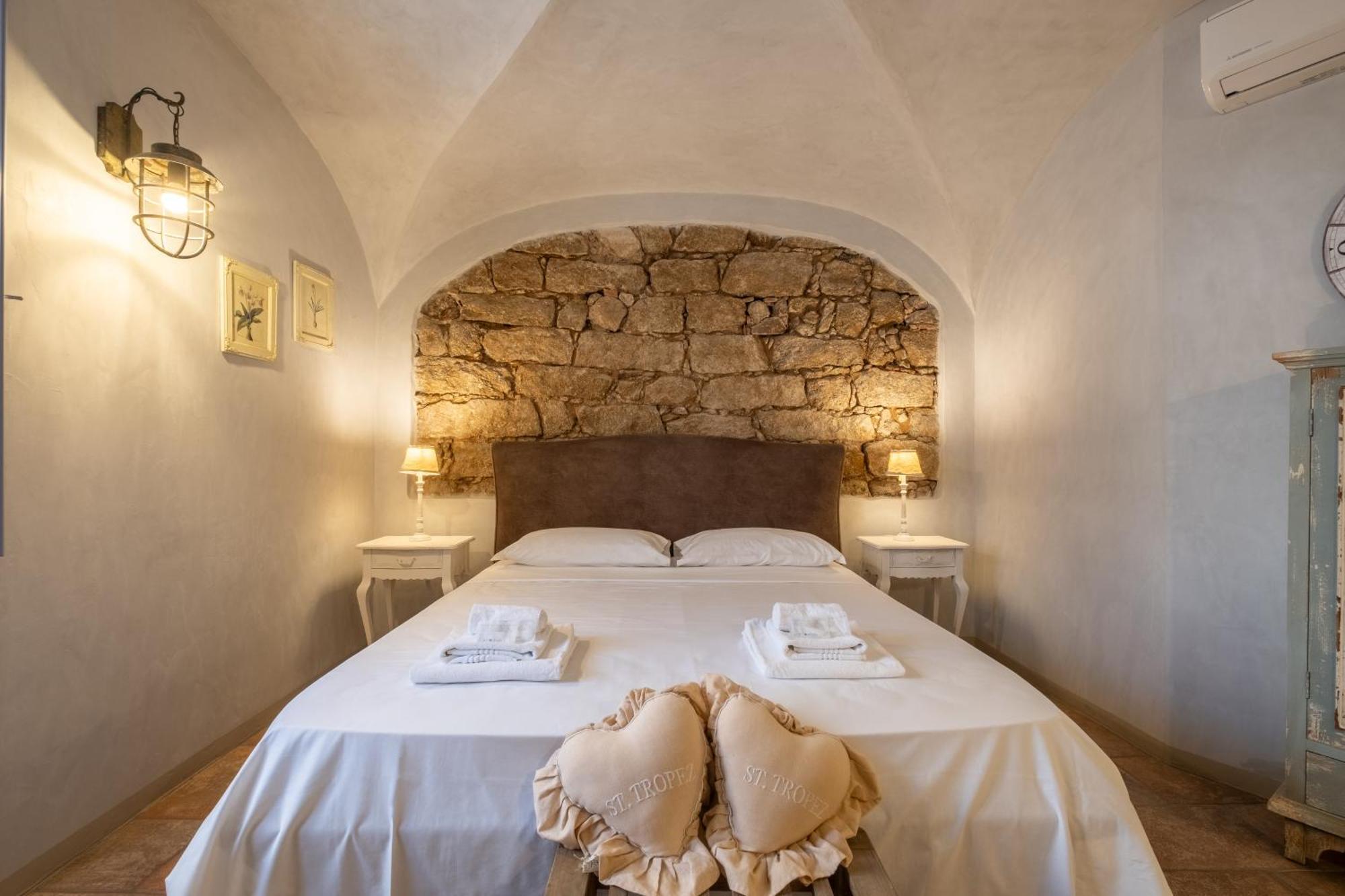 Dimoras Dimore Nel Cuore Di Olbia Exterior photo
